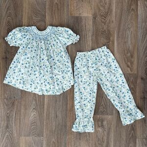 Remember Nguyen Girls Smocked Floral Outfit Set Size 5 Heirloom Boutique